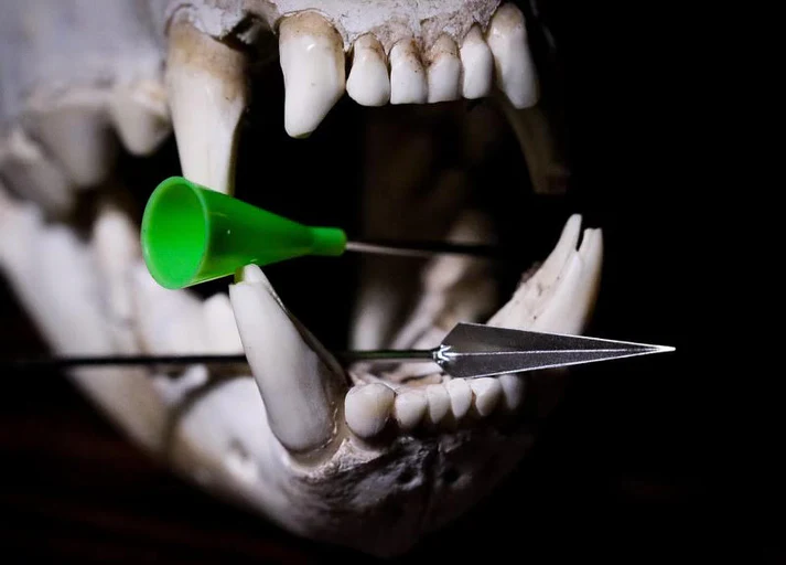 Red Tails 3-Blade Razor Darts